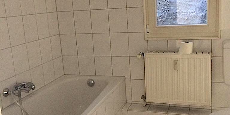 Badezimmer mit Badewanne